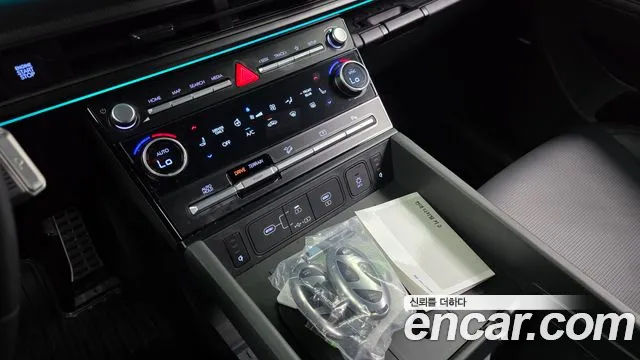 Hyundai Santa Fe — Фото автомобиля 12