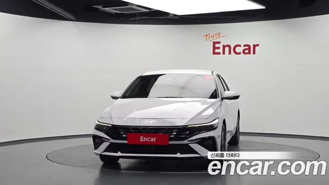 Hyundai Avante CN7 — Фото автомобиля 3
