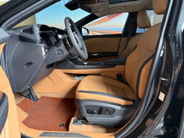 Lexus RZ — Фото автомобиля 9