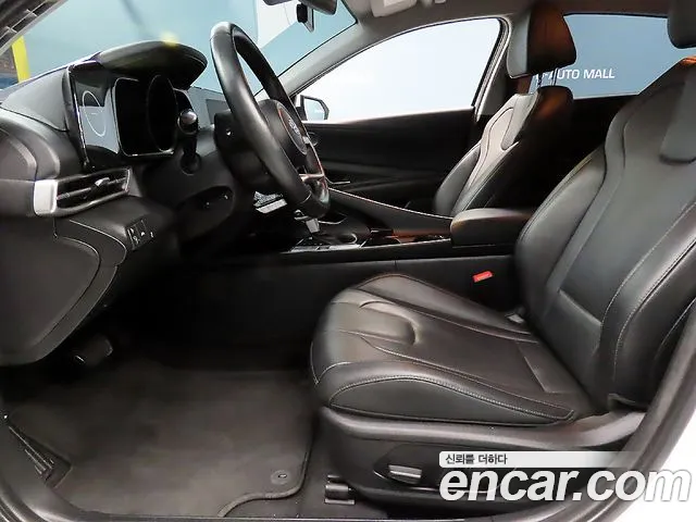 Hyundai Avante CN7 — Фото автомобиля 20