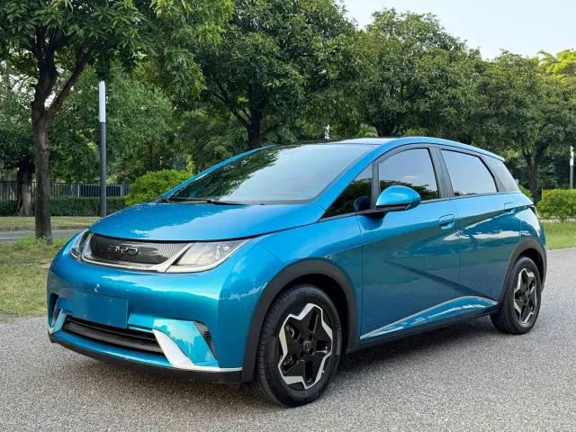 Фотография автомобиля — BYD Dolphin