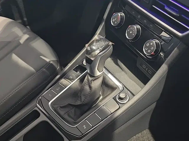 Volkswagen Sagitar — Фото автомобиля 14