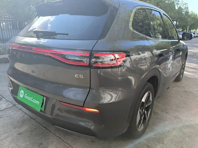 Geely Galaxy E5 — Фото автомобиля 7