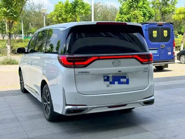 GAC Trumpchi M8 — Фото автомобиля 5