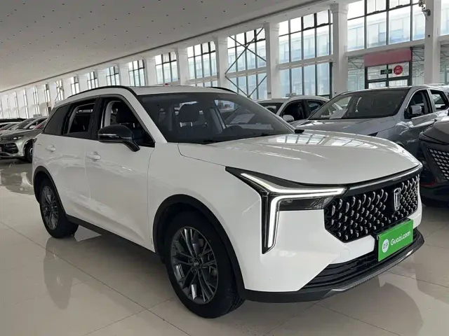 Bestune T55 — Фото автомобиля 7