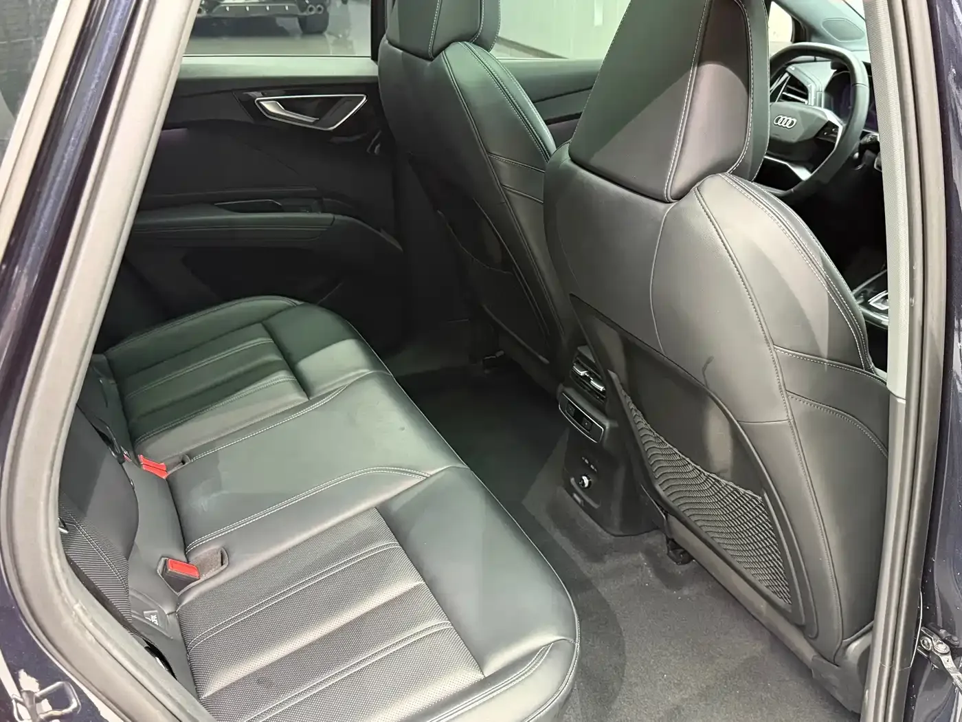 Audi Audi Q4 e-tron 2024 40 e-tron Creation Edition — Фото автомобиля 17