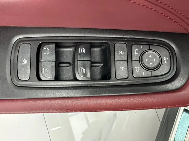 Jetour X70 Plus — Фото автомобиля 11