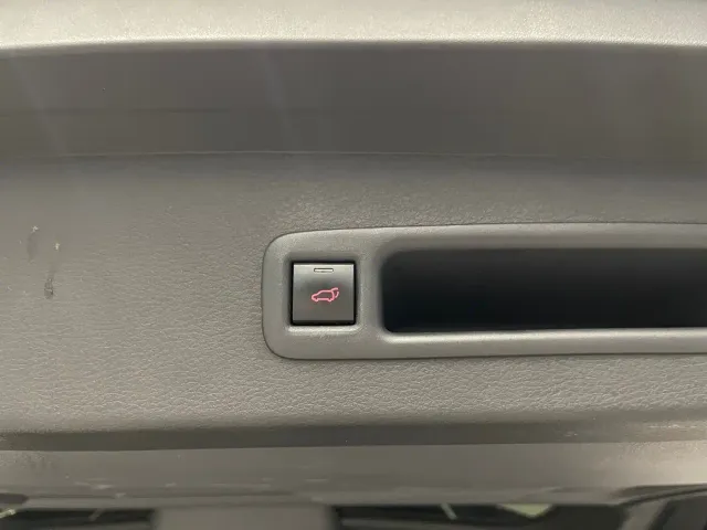 Toyota Granvia — Фото автомобиля 21