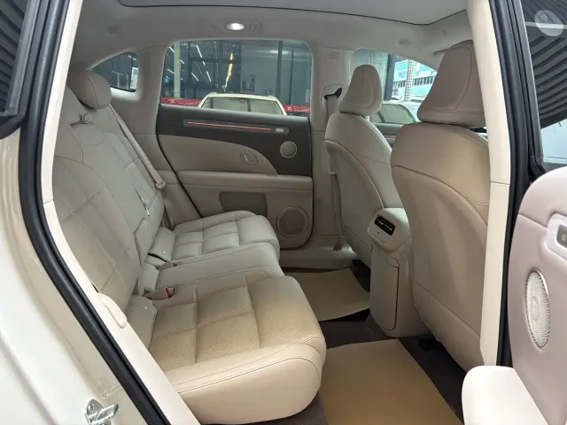 IM Motors LS6 — Фото автомобиля 10