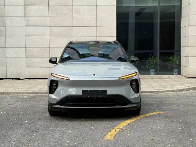 Nio ES6 — Фото автомобиля 2