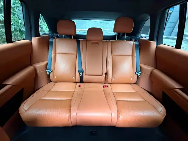 Li Auto L7 — Фото автомобиля 15