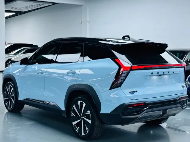Geely Boyue L — Фото автомобиля 13