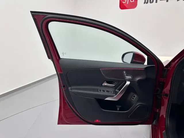 Mercedes-Benz A-Class — Фото автомобиля 8