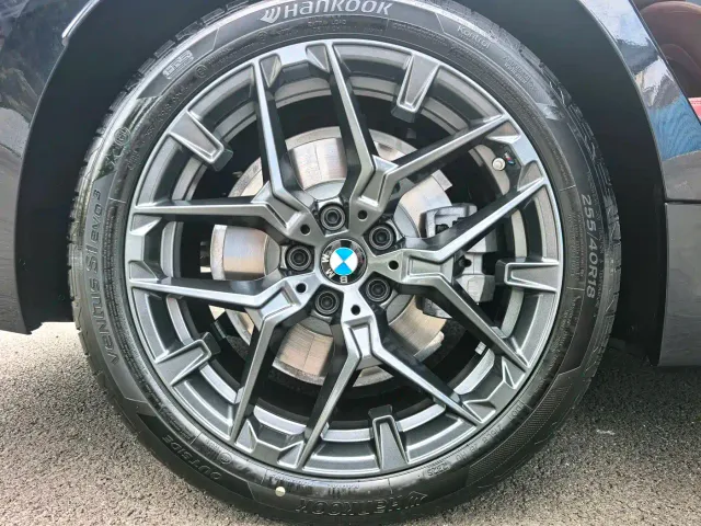 BMW 3 Series — Фото автомобиля 12