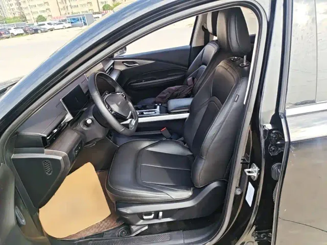 Wuling Starlight — Фото автомобиля 14