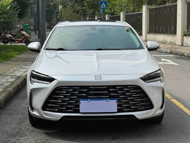 Buick Regal — Фото автомобиля 2