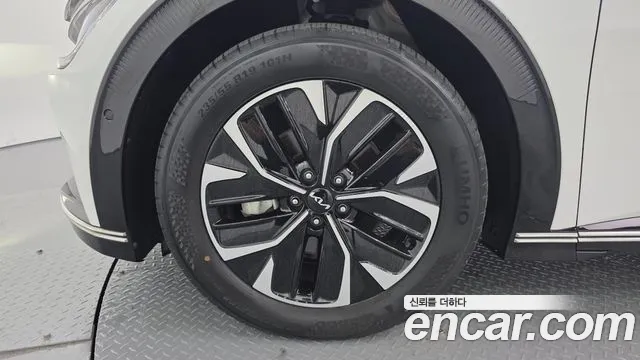 Kia EV6 — Фото автомобиля 5