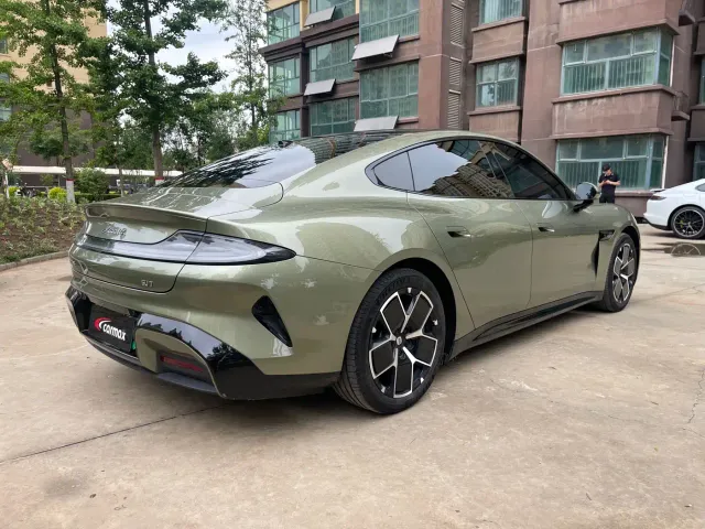 Xiaomi SU7 — Фото автомобиля 8