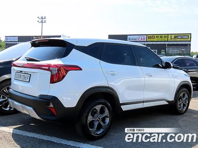 Kia Seltos — Фото автомобиля 4