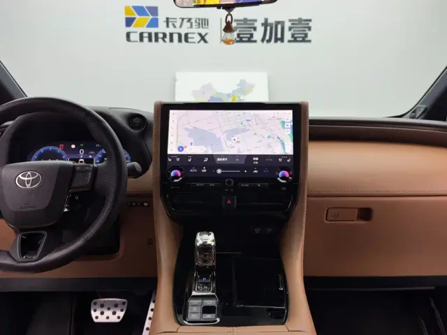 Toyota Alphard — Фото автомобиля 14