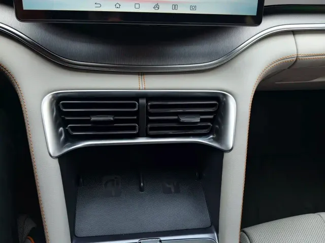 BYD Song PLUS — Фото автомобиля 21