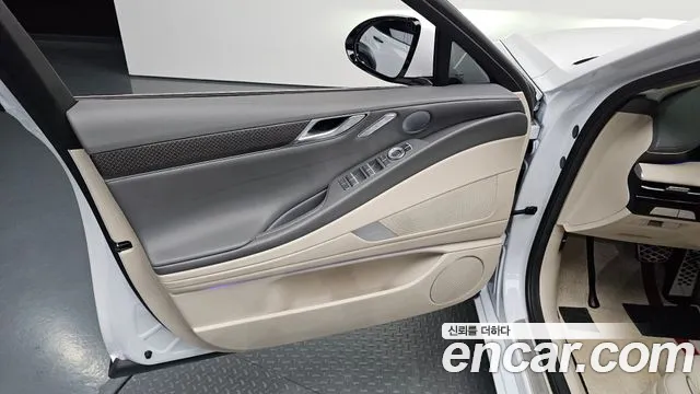 Genesis G80 RG3 — Фото автомобиля 12