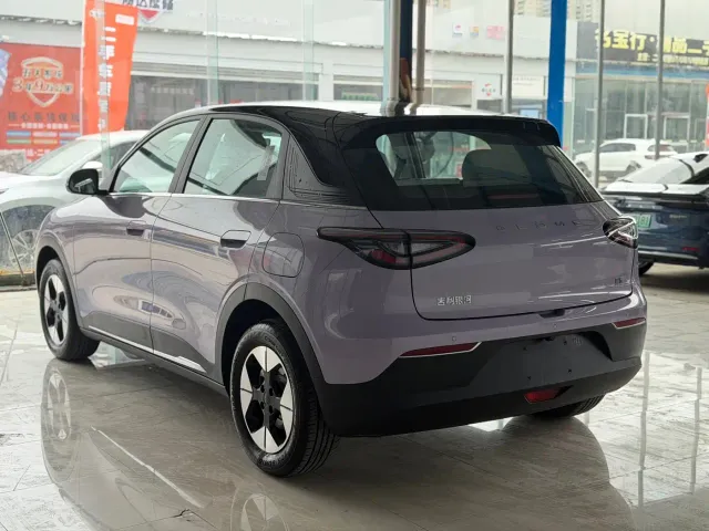 Geely Starry Wish — Фото автомобиля 13