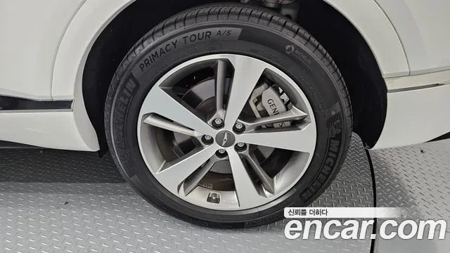 Genesis GV80 2.5T Бензин AWD — Фото автомобиля 18