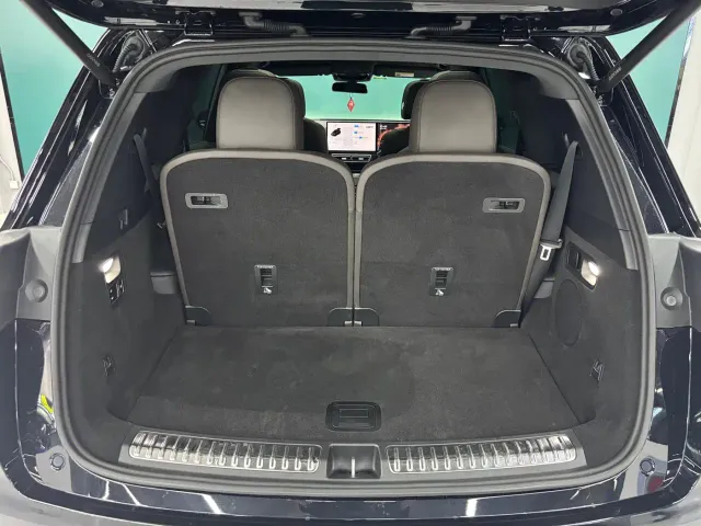 Li Auto L8 — Фото автомобиля 7