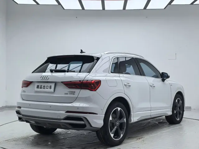 Audi Q3 — Фото автомобиля 4