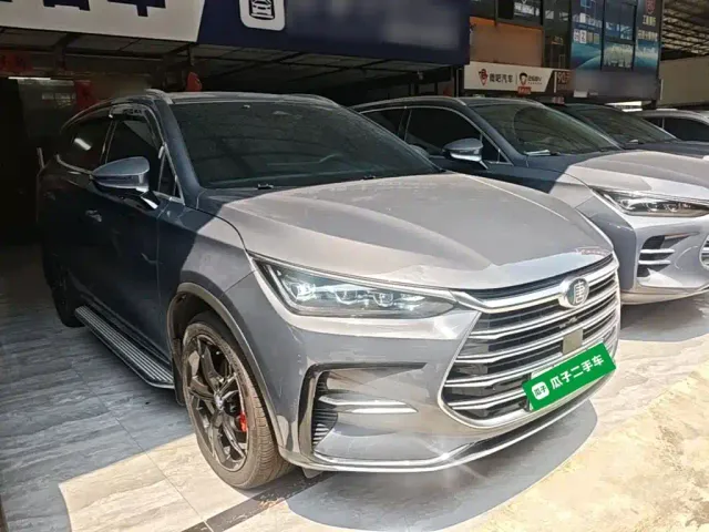 BYD Tang — Фото автомобиля 3