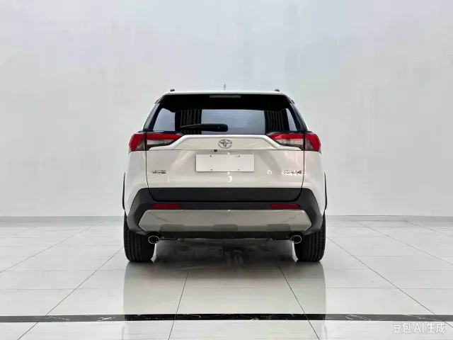 Toyota RAV4 — Фото автомобиля 5