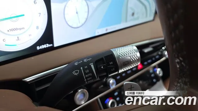 Genesis GV70 — Фото автомобиля 29