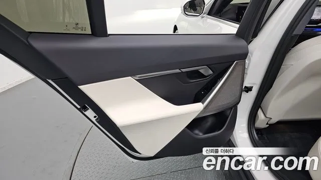 BMW 5 Series — Фото автомобиля 14