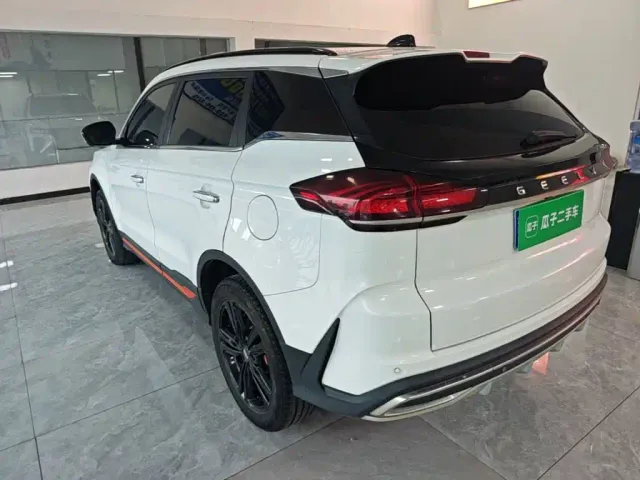 Geely Boyue — Фото автомобиля 4