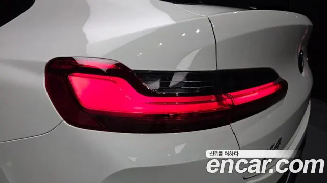 BMW X4 xDrive20i M Sport Pro Special Edition — Фото автомобиля 23