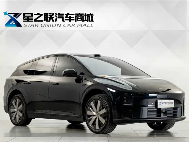 Li Auto i6 — Фото автомобиля 5