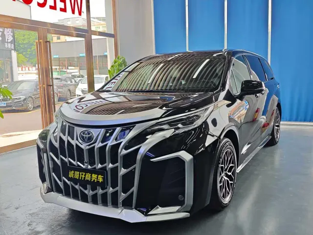 Фотография автомобиля — Toyota Sienna