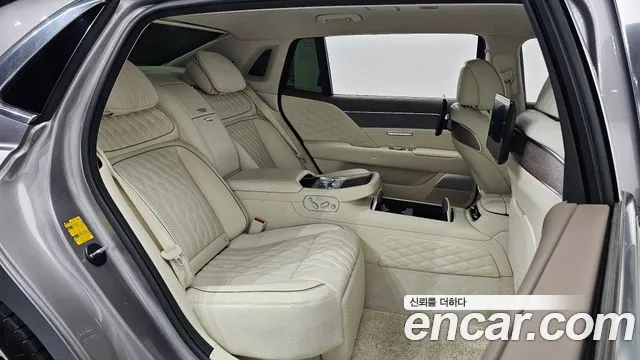 Genesis G90 — Фото автомобиля 25