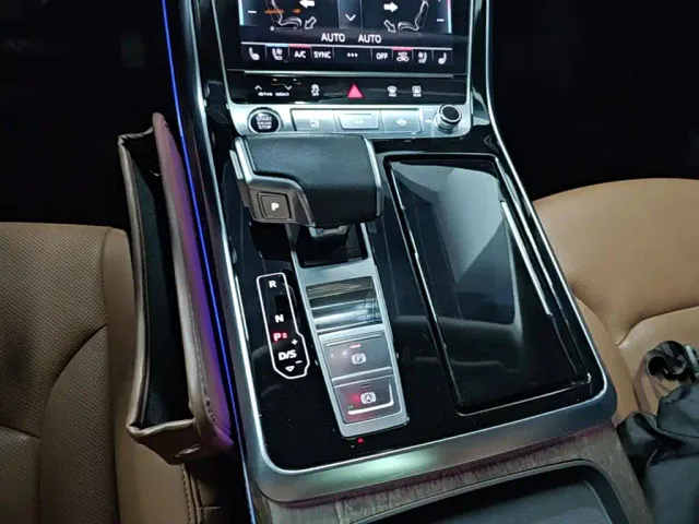 Audi Q7 — Фото автомобиля 13