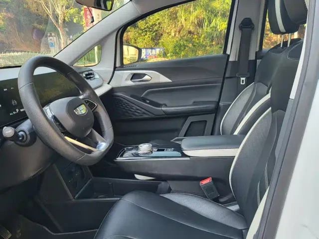Geely Geometry E Firefly — Фото автомобиля 5