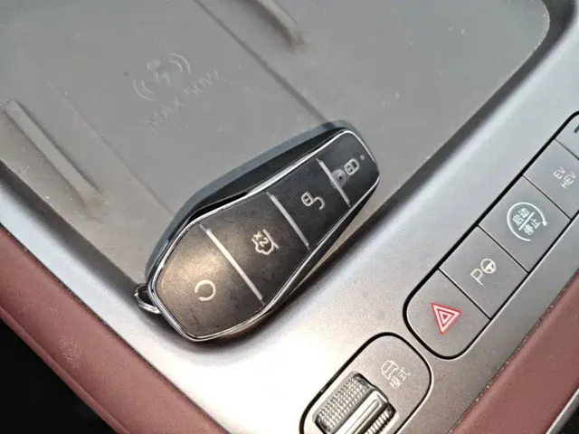 BYD Seal 07 DM-i — Фото автомобиля 12
