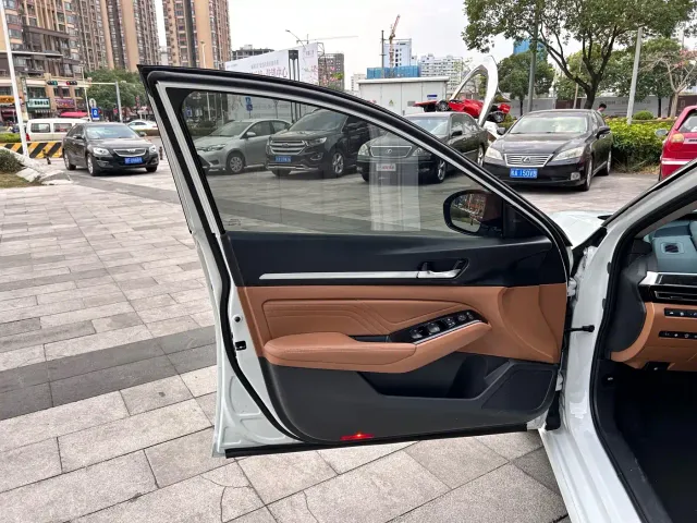 Nissan Teana — Фото автомобиля 21