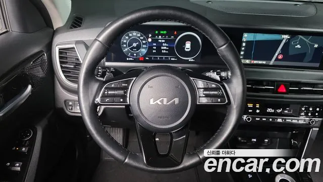Kia Seltos New — Фото автомобиля 19