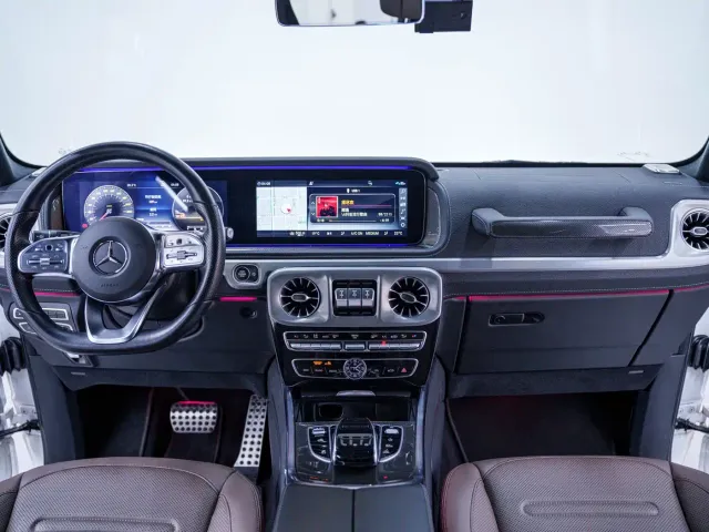 Mercedes-Benz G-Class — Фото автомобиля 15