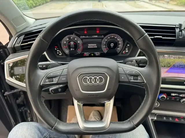 Audi Q3 — Фото автомобиля 11