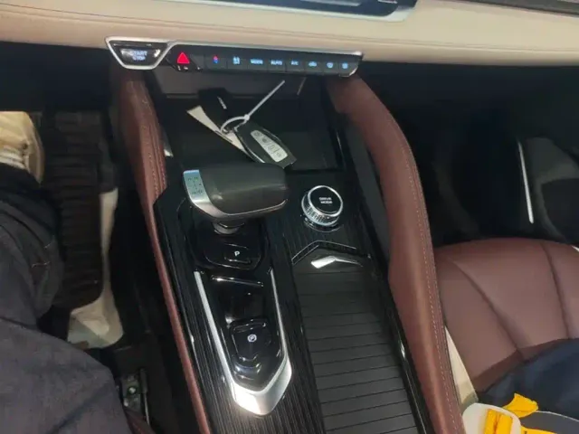 Geely Xingyue L — Фото автомобиля 13