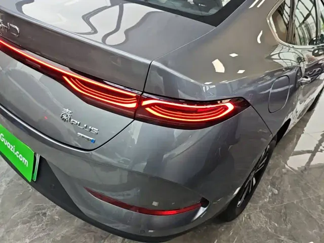 BYD Qin PLUS — Фото автомобиля 23