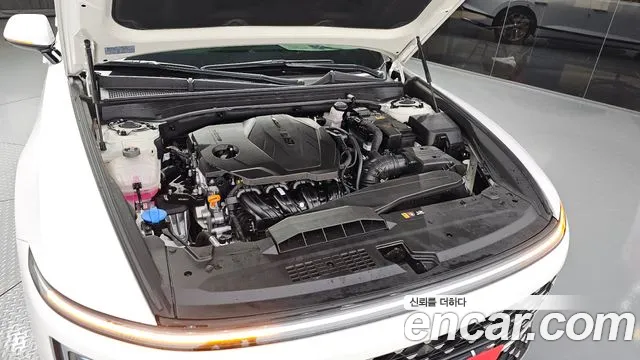 Hyundai Grandeur GN7 — Фото автомобиля 9