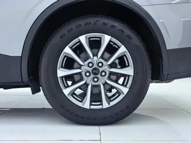 Ford Edge — Фото автомобиля 25